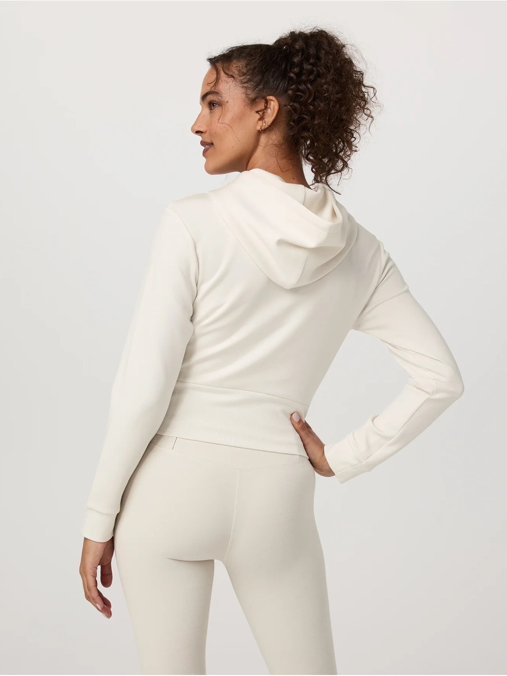 Vuori Compose Full Zip Hoodie in Marshmallow Size Medium - Picture 3 of 6